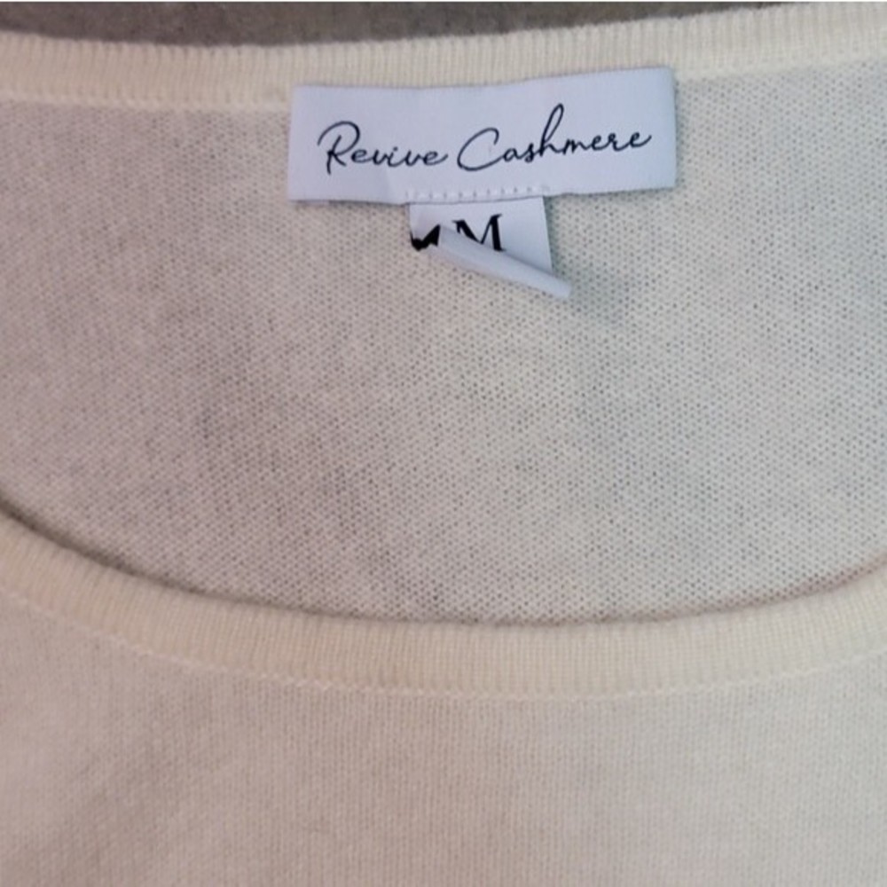 Revive Cashmere Ruffle Sleeve Peplum Shirt Size Medium - Picture 3 of 3